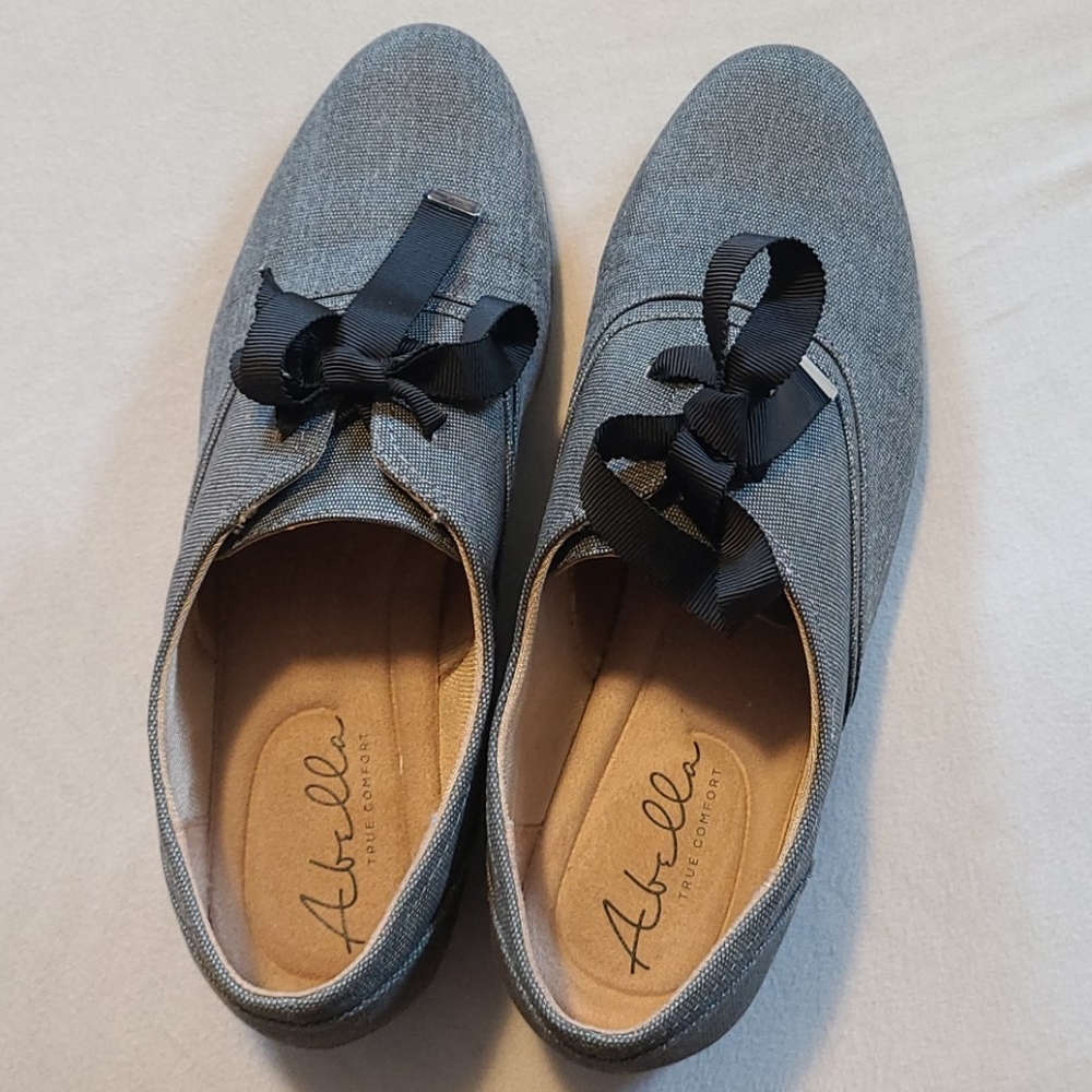 Abella Women's Shoe